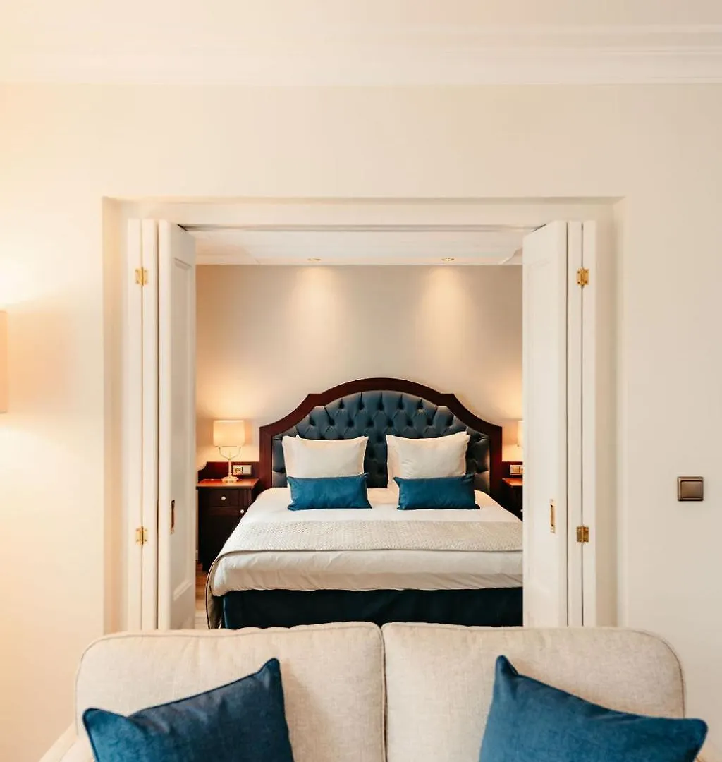 אוטרכט Grand Hotel Karel V