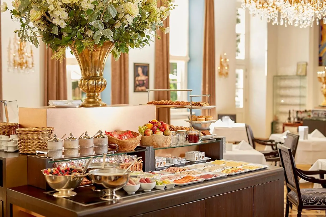 אוטרכט Grand Hotel Karel V