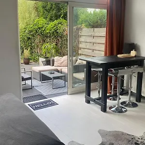 Canal Garden Staywell Niederlande